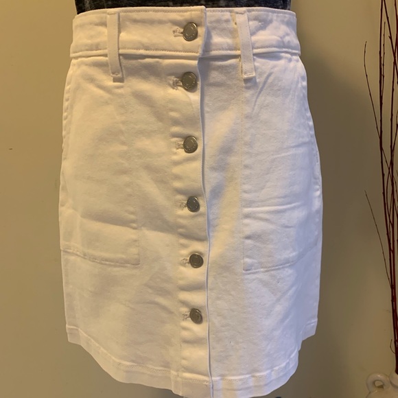 J. Crew Factory Denim Button-Front Skirt. NWT. - Picture 2 of 5